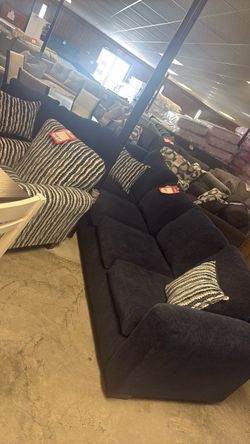 Brand new navy blue sectional for 999