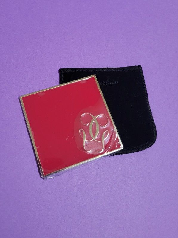 Beautiful Guerlain pocket mirror 2.5"
