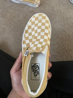 Female  Vans