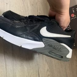 Air max Nike Size 6.5y 