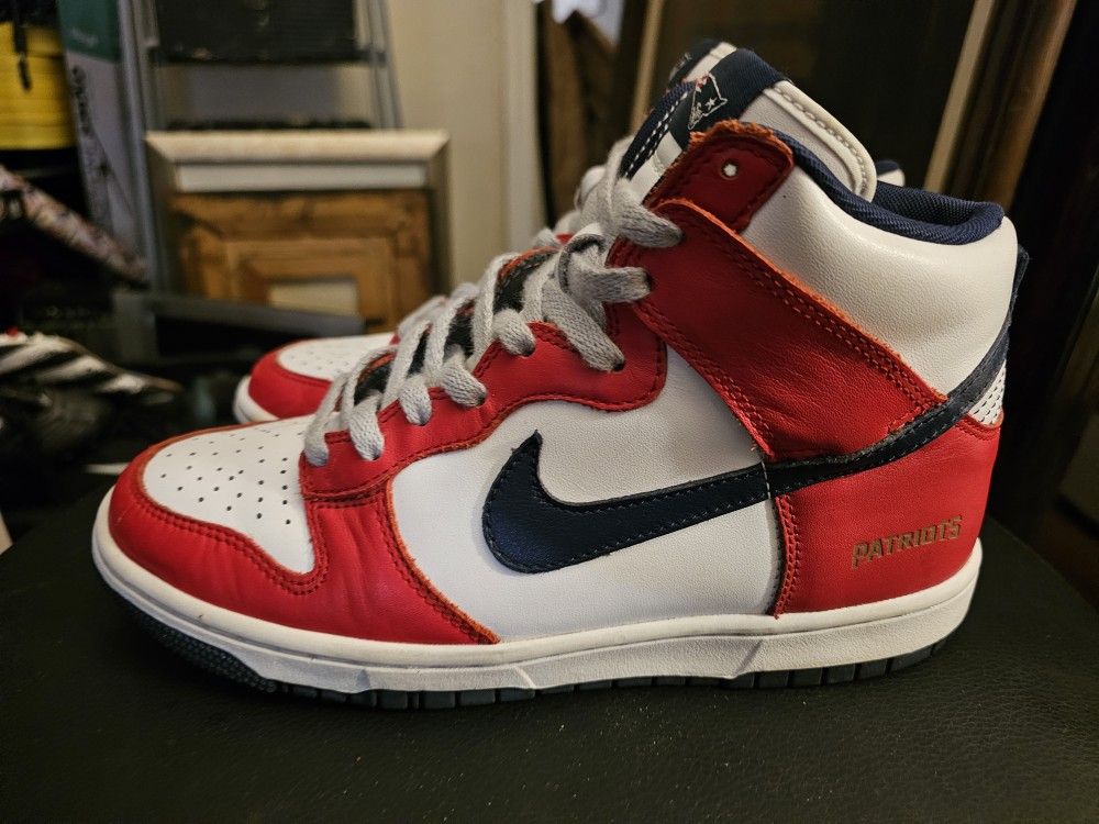 Nike Dunk ID NFL Team Sz8 Mn Patriots