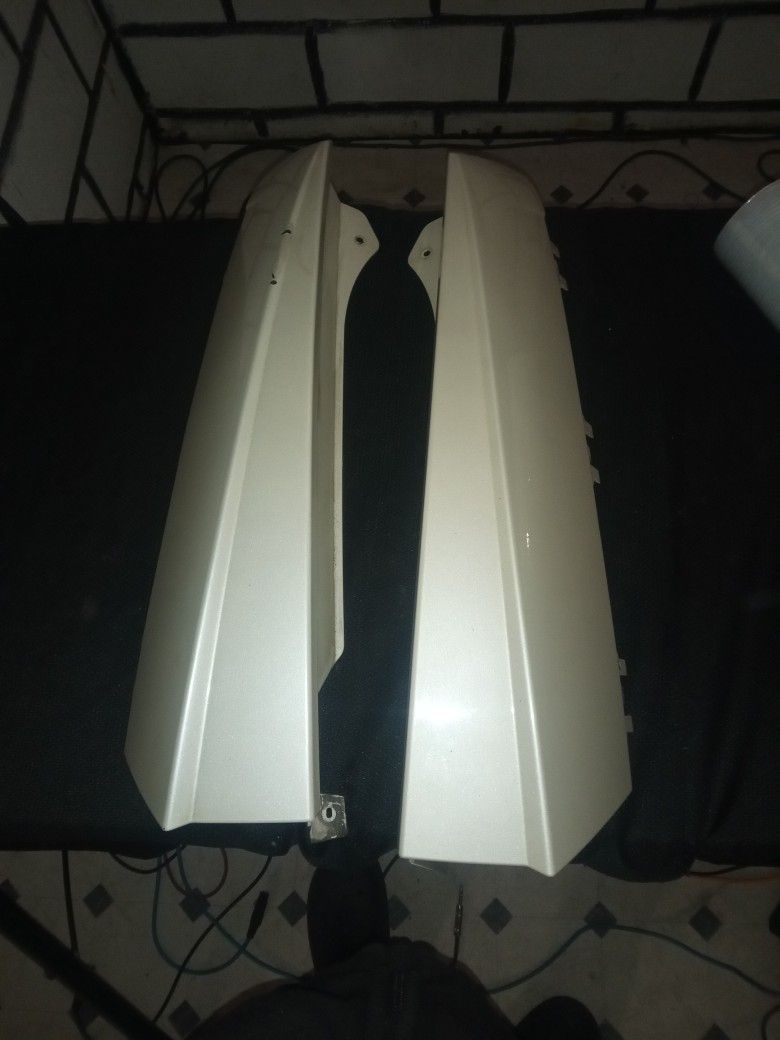Cadillac Escalade Rear D Pillar Panel Vents Set L&R