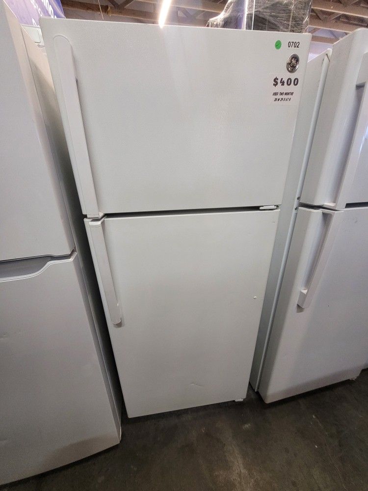 GE Refrigerator