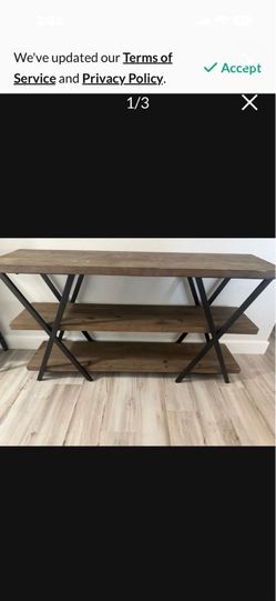 Entry table / mesa de entrada