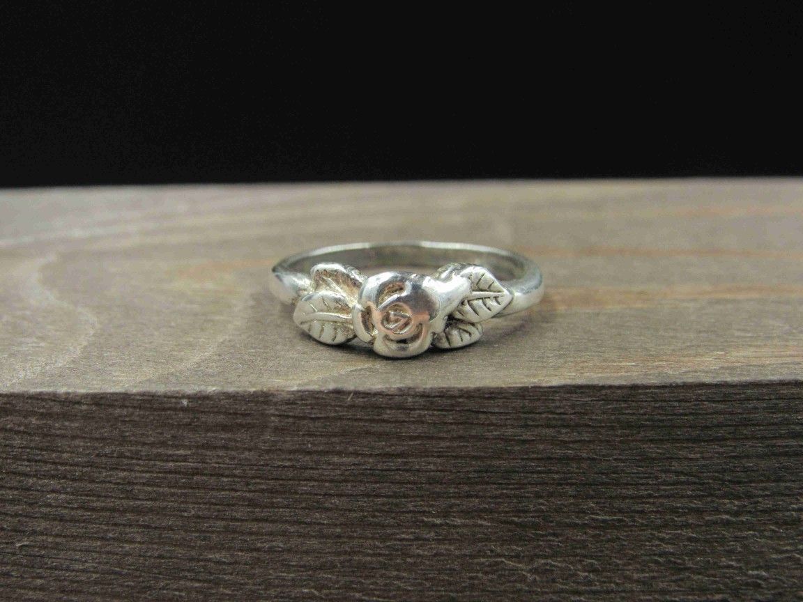 Size 5.75 Sterling Silver Worn Rose Band Ring Vintage Statement Engagement Wedding Promise Anniversary Bridal Cocktail Friendship