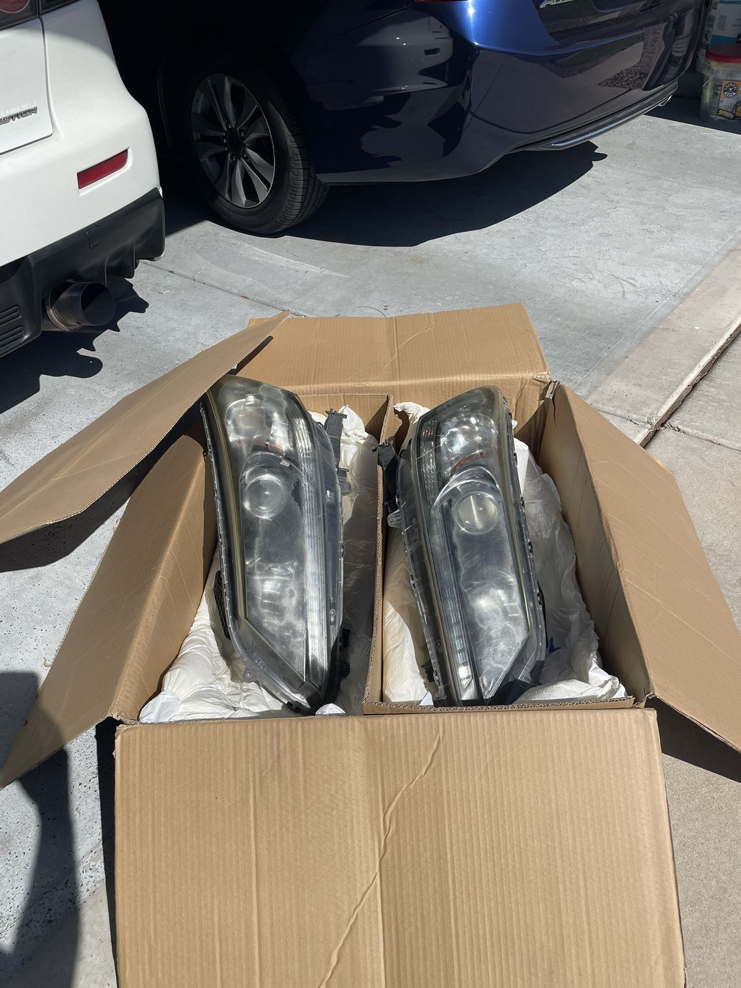 2014 Honda Accord OEM Headlights