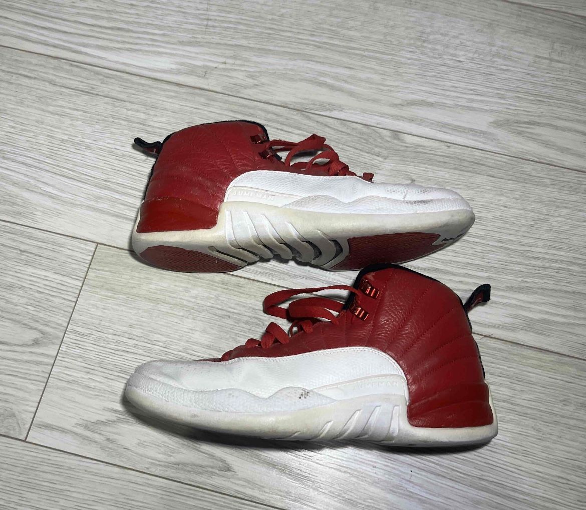 jordan 12 gym red size 10.5