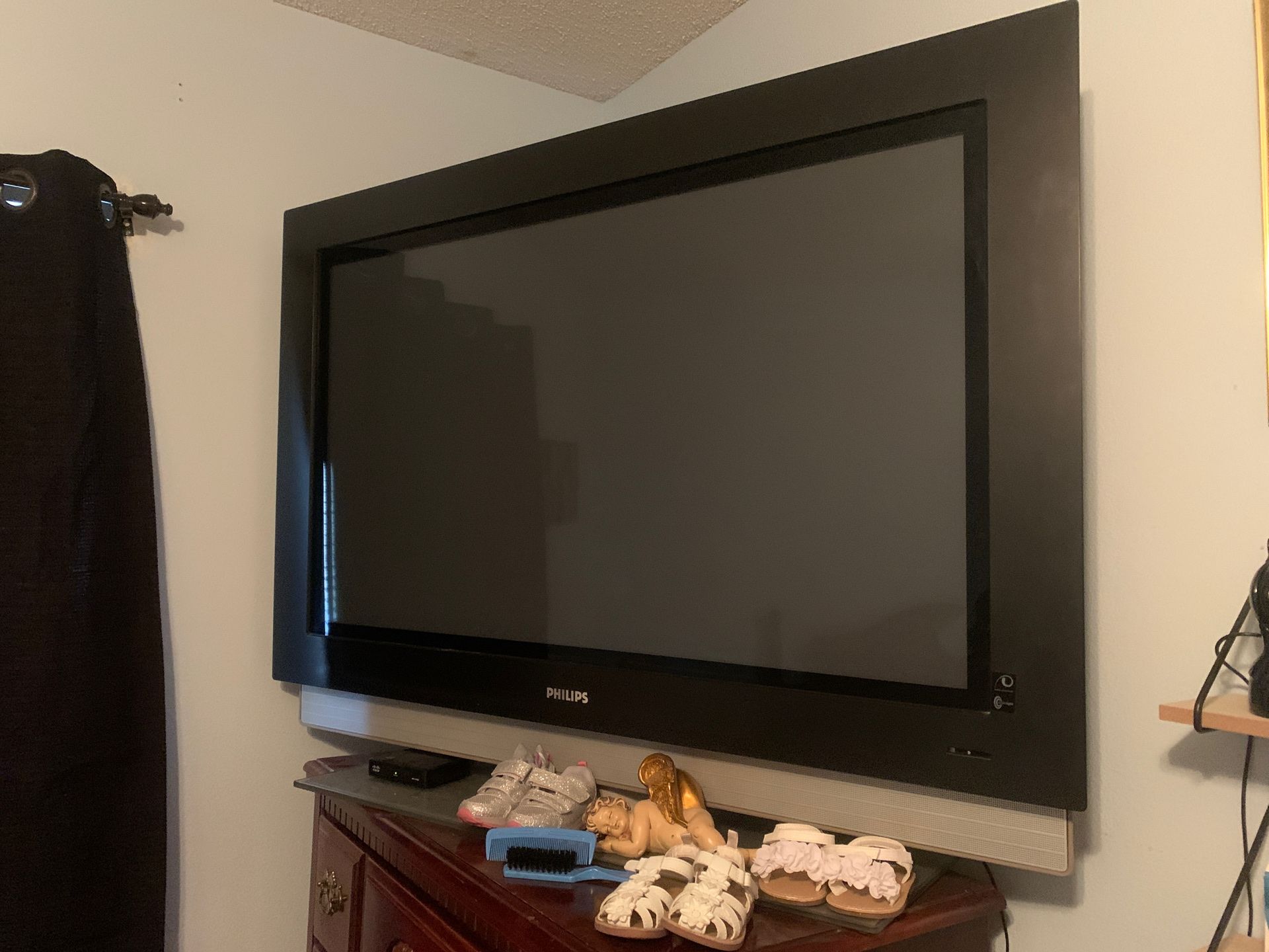 Phillips 55 inch tv