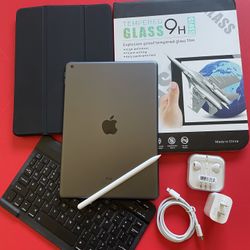 Apple IPad 8th Generation (10.2” Retina /Latest iOS 26/ 2020 model) 32GB with stylus pen, keyboard & Accessories