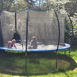 Trampoline 12ft