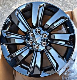 2026 NAVIGATOR RIMS OEM NEW.......( 22" INCH )