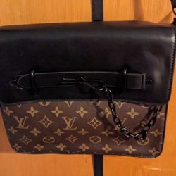 Nwot LV Pochette Steamer Bag Authentic And Never Been Used