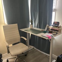 Sit to stand modern desk