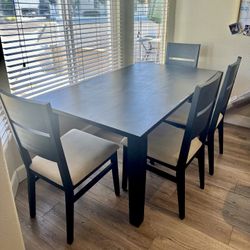 Dining Table Set