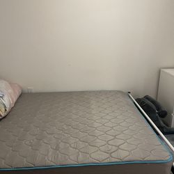 Queen Sized Bed Frame And Mattress