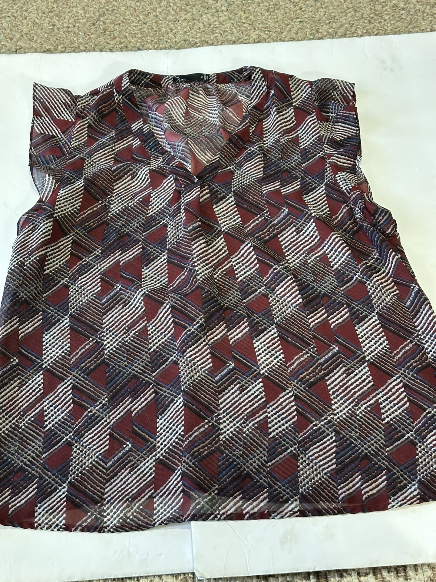 Noir Sheer Geometric Top Size S Flutter Cap Sleeves Burgundy Blue Gray Great Condition 