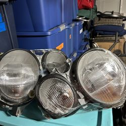Mercedes Head Lights 