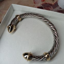 Bracelet