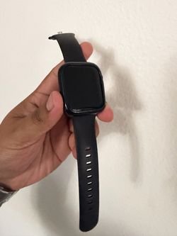Apple Watch Series 9 45mm + 4 Bands