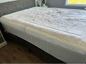 Queen size bed