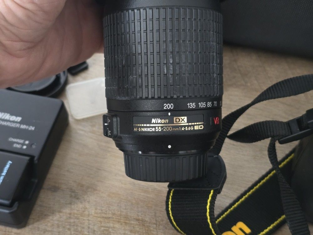 Nikon 3200 Camera With Extras