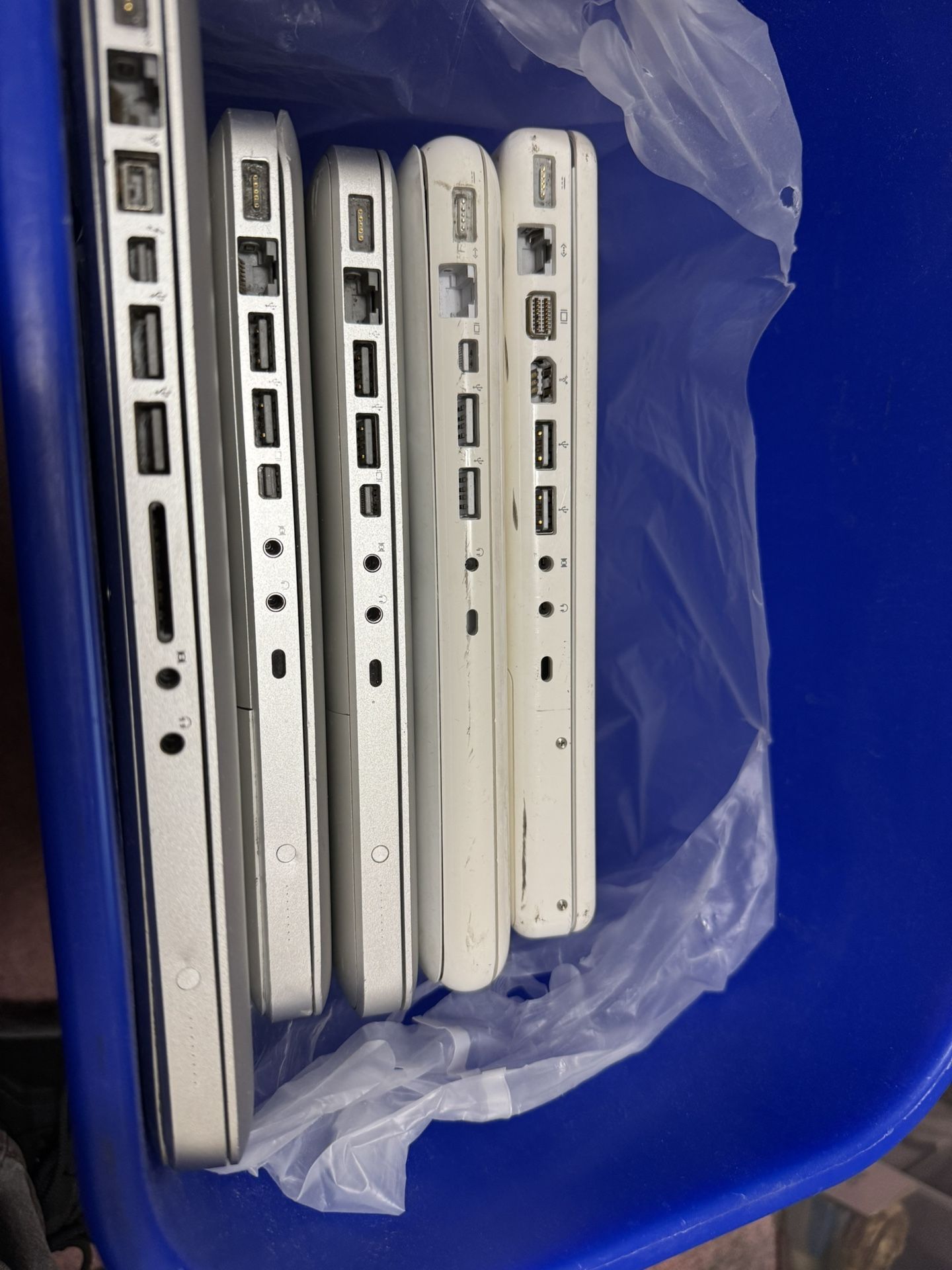 5 - MacBooks for repair or parts