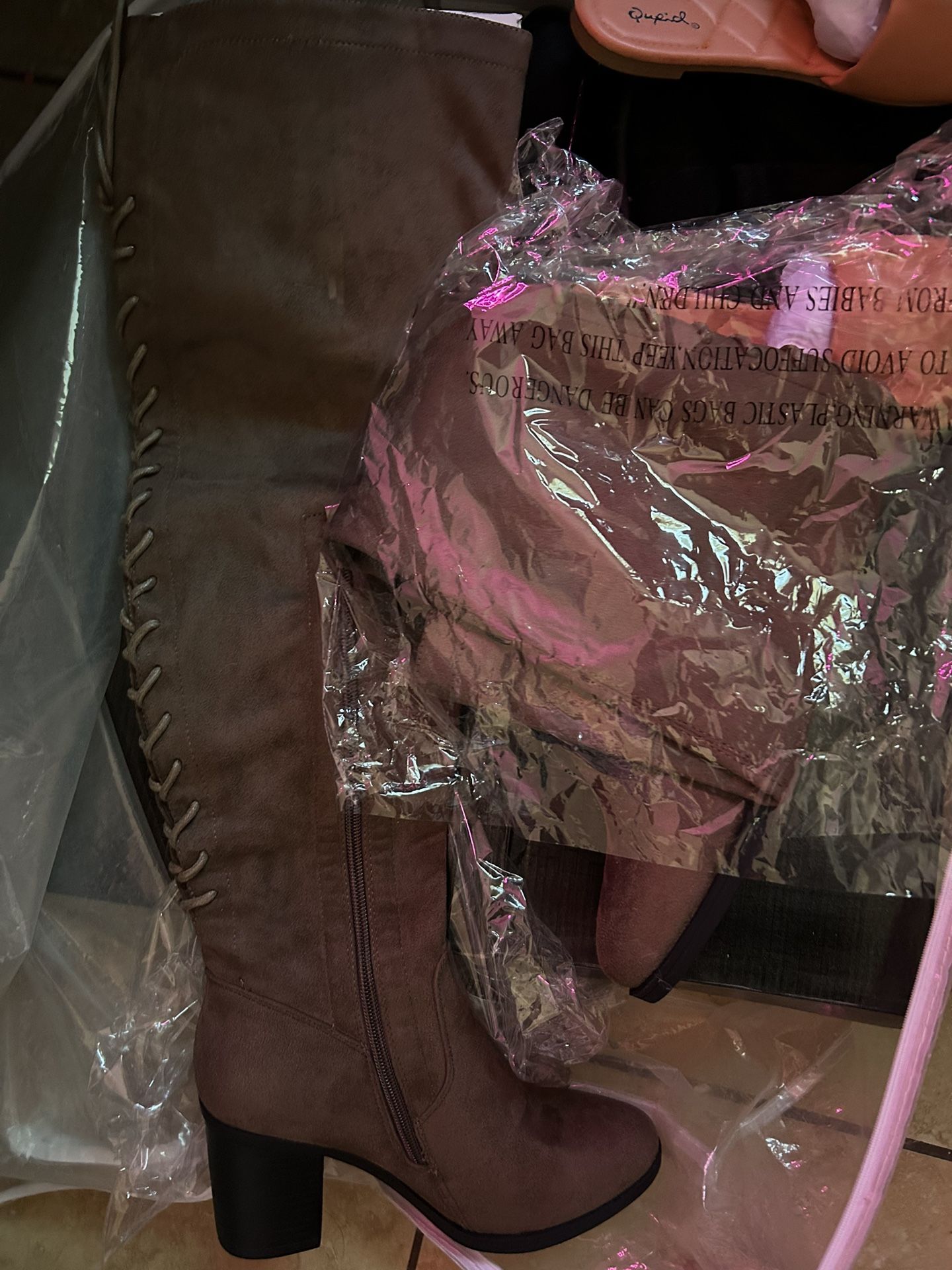 Brown High heels New