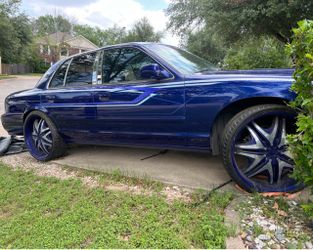 Crown Victoria