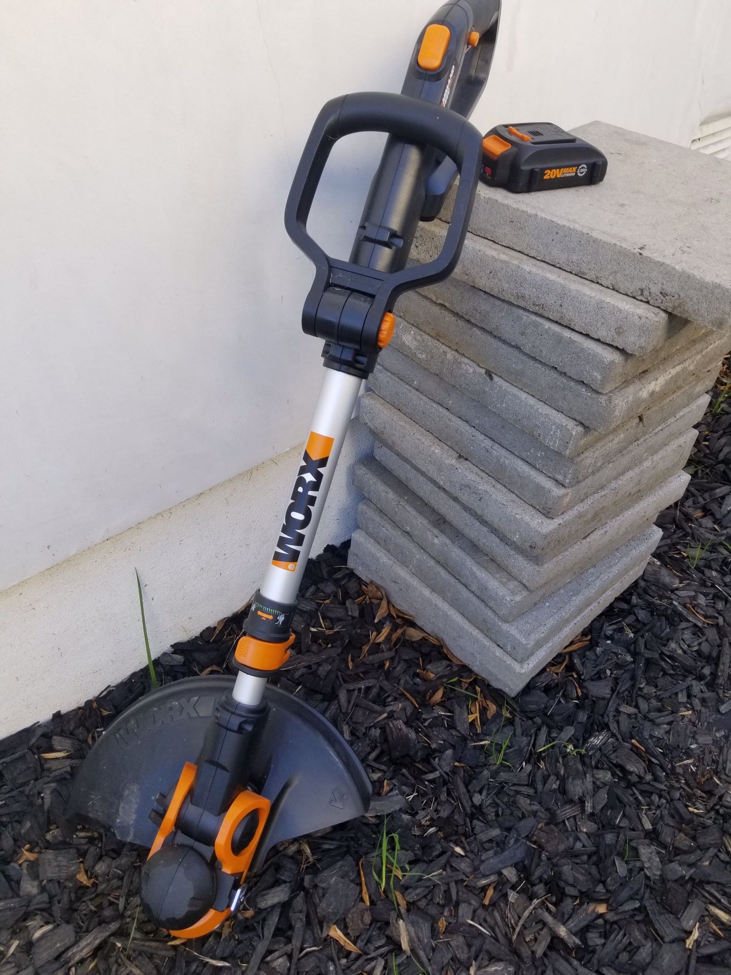 New WORX Cordless Grass Trimmer/Edger