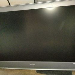 Sony 40'Flat Screen Tv / with Remote