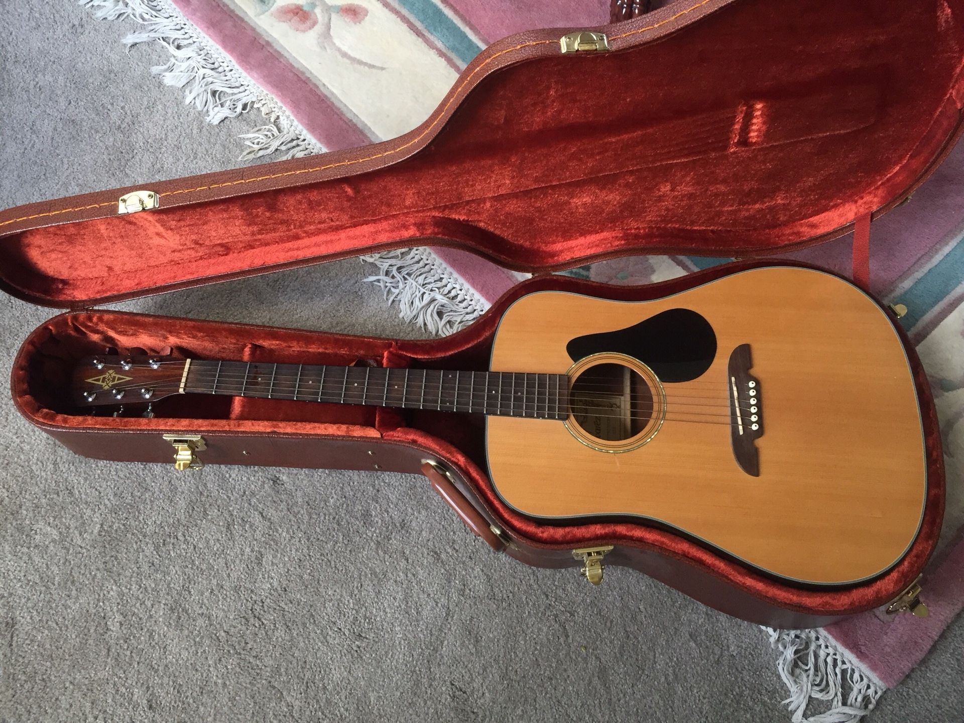 Alvarez RD8 Acoustic Guitar