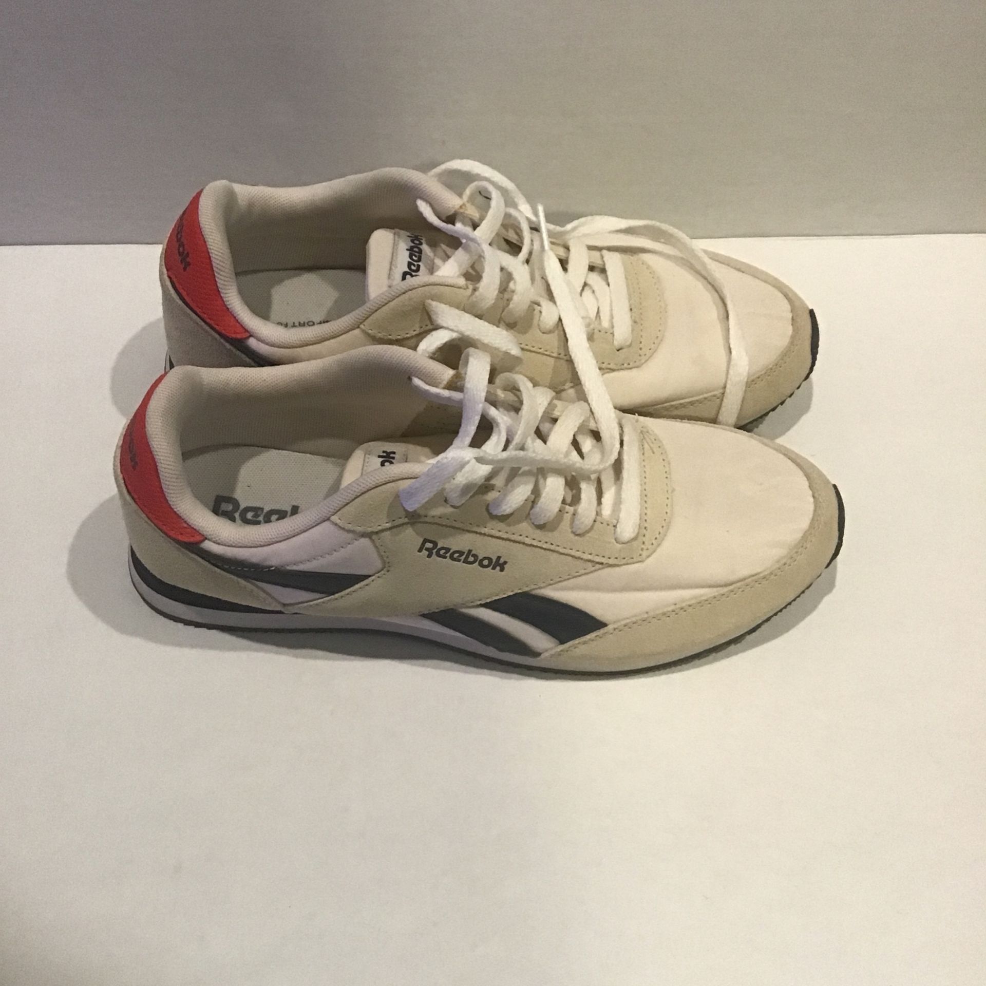 Reebok Classic Size 8 1/2