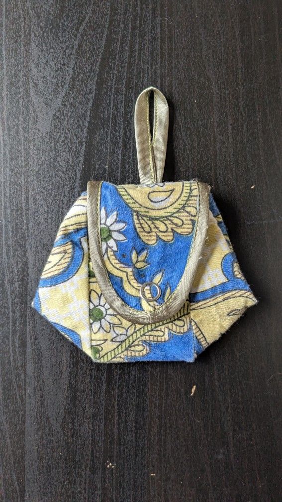 Vintage Handmade Coinpurse