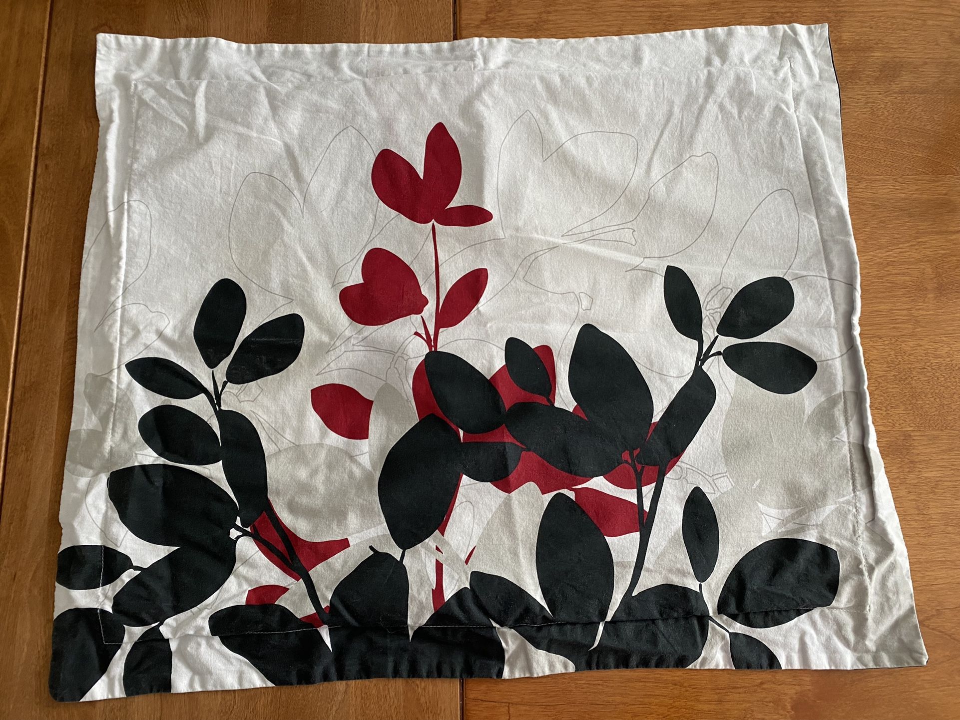 Standard Pillow Shams (2)