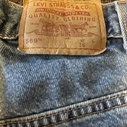Levi’s 569 Denim Shorts (Men’s) Size 36 Waist