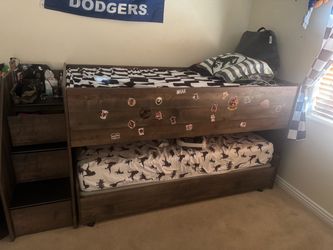 Twin size bunk bed