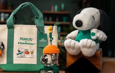 Starbucks x Peanuts Snoopy collection