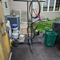 Mobile Bike Stand. Holds 4 Bikes Upright
