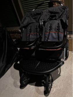 Twin stroller
