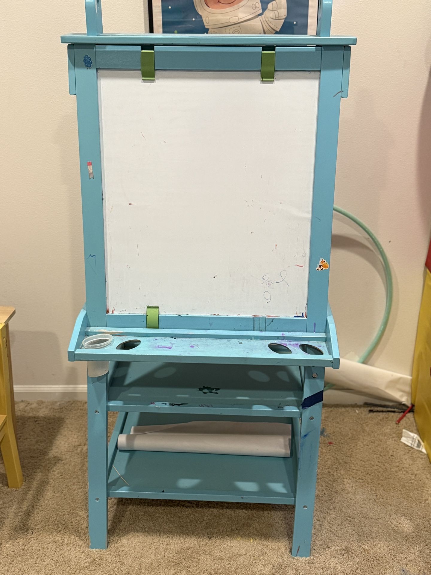Kids Art Easel – Chalkboard & Whiteboard – $25