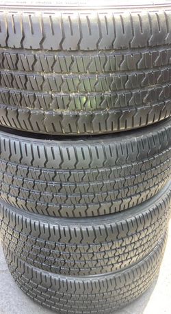 4 Llantas Usadas Good Year Eagle GT 275/45/20 $220 las 4