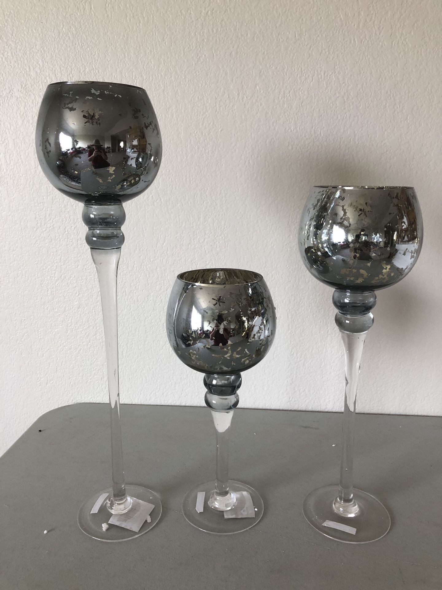 Set of 3 glass stem vases