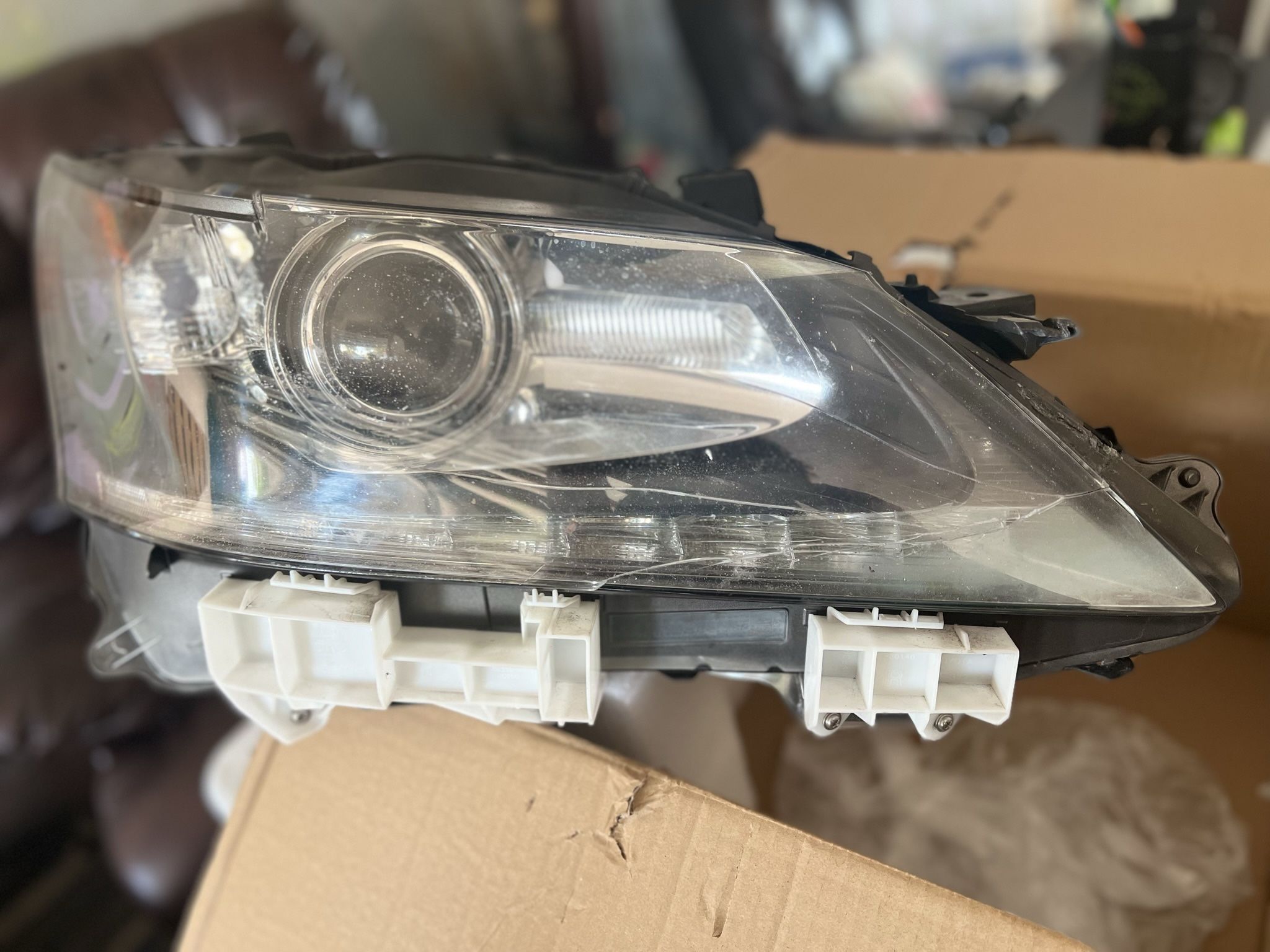 Lexus GS350 Passenger Headlight
