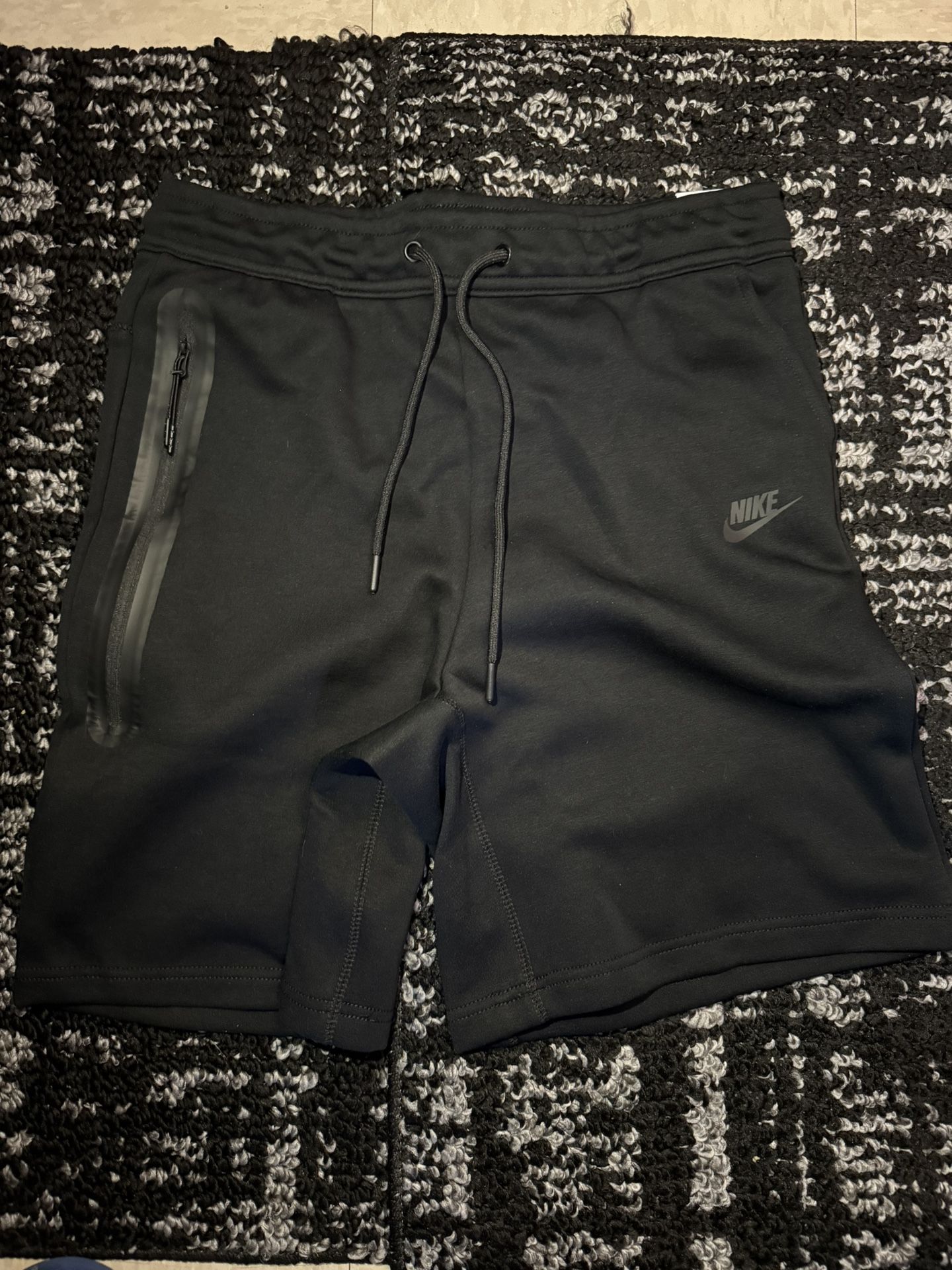 Black Nike Tech Shorts