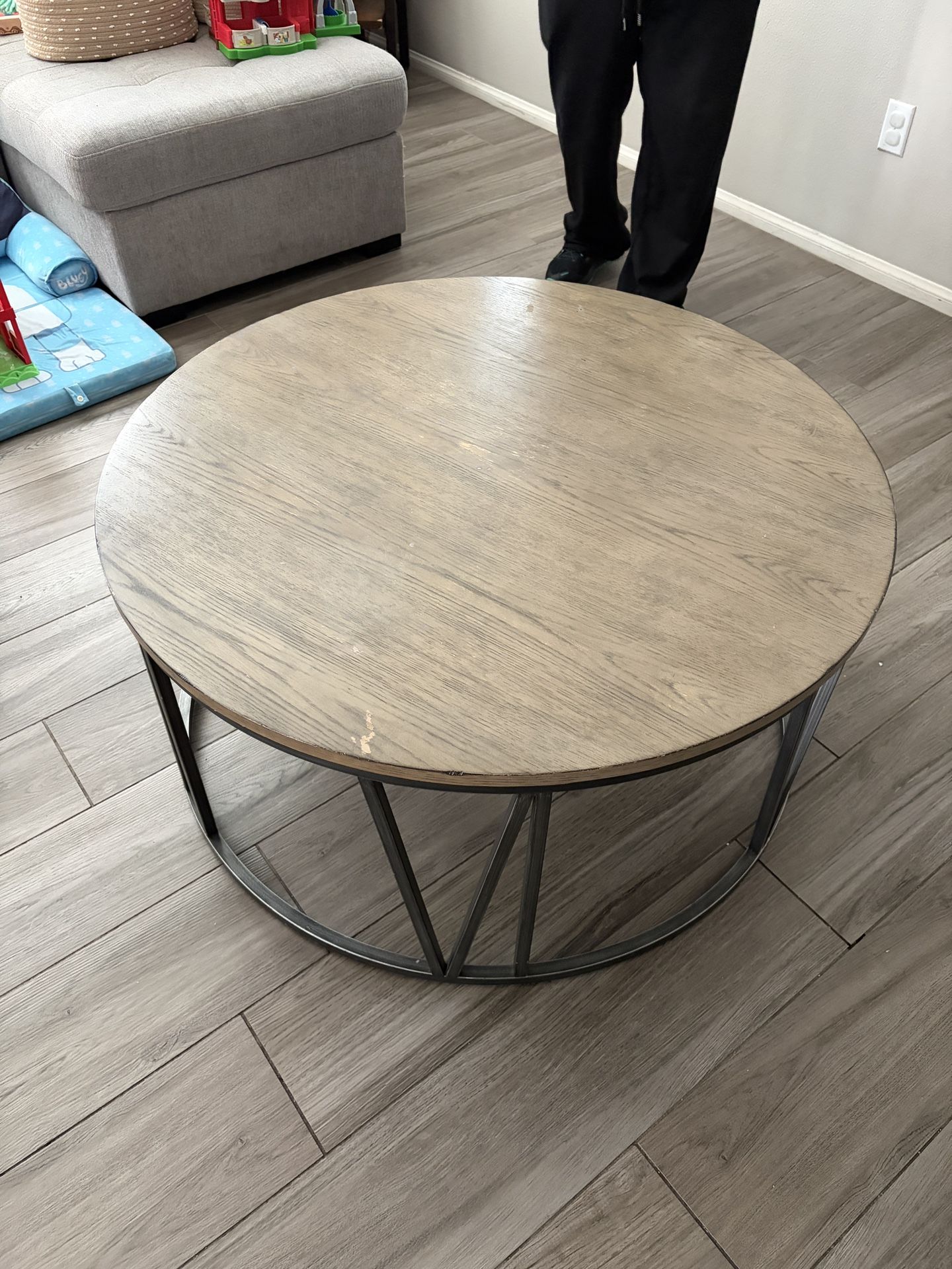 Modern Round Coffee Table – Wood Top & Metal Base