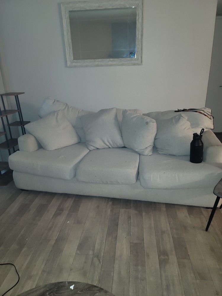 FREE COUCH !!!