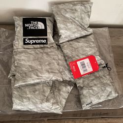 Supreme X The North-face Scarf