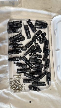 Large Lot of MC4 Solar Panel Connectors & Crimp Pins – New/Unused