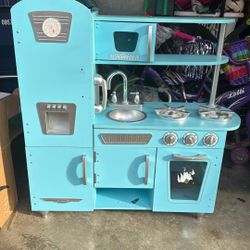 Kid Kraft Kid Play Kitchen 