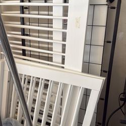 Cuba. No incluye colchón.